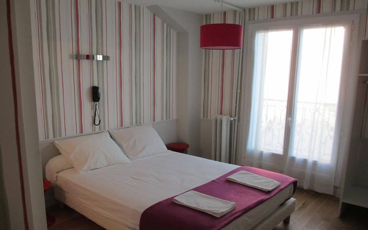 Perfect Hotel & Hostel Párizs Kültér fotó A room at the hotel